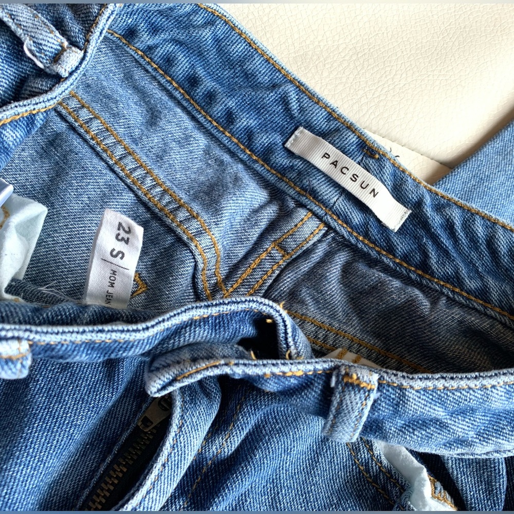 PacSun Mom Jeans
